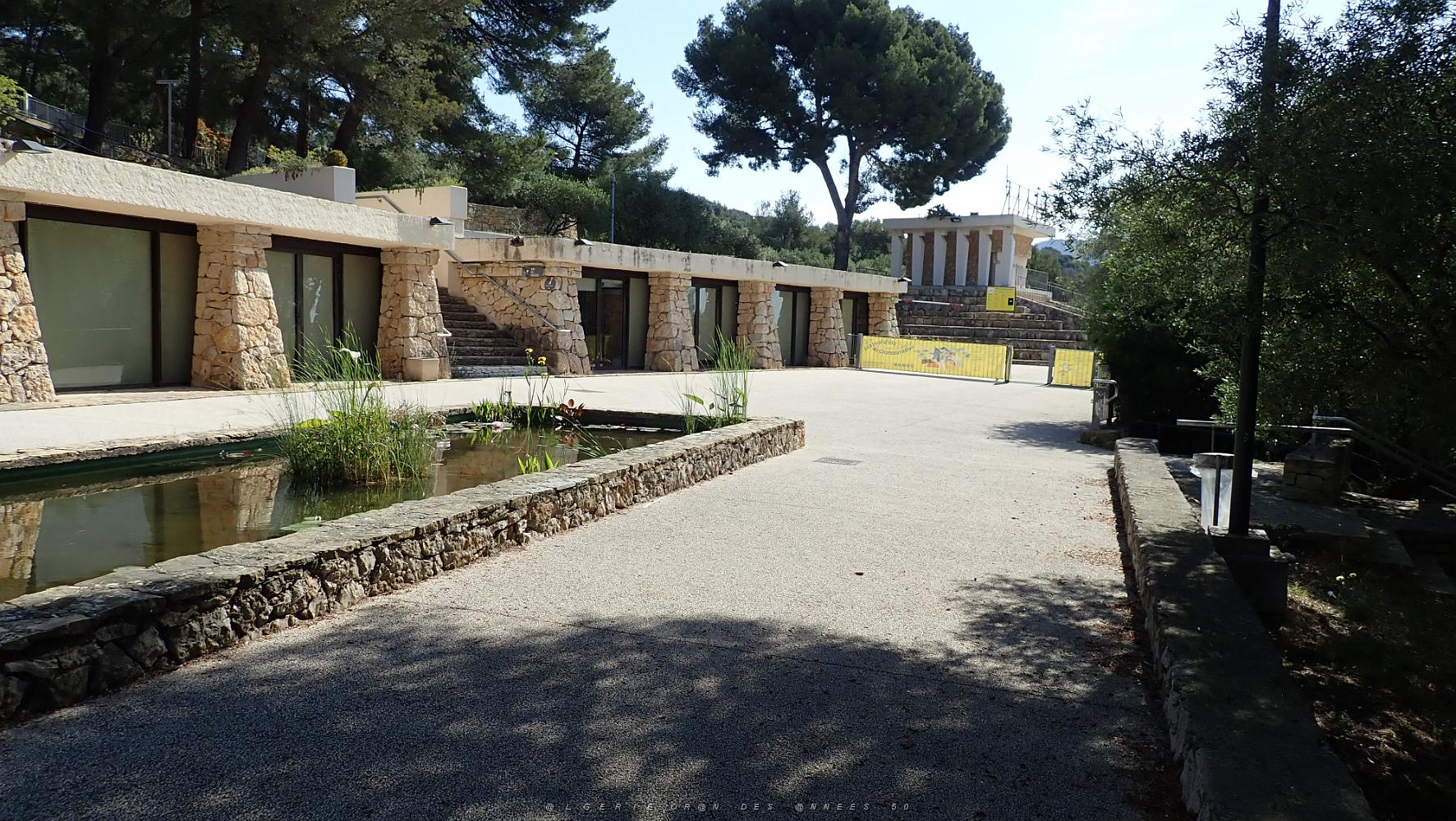 29 Bureaux  de Billetterie.JPG